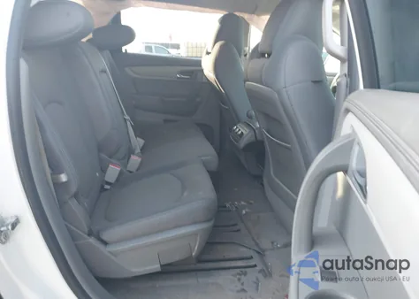 2015 Chevrolet Traverse Ls z USA, uszkodzony, nr VIN 1GNKRFED3FJ194014